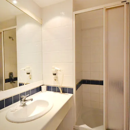 Otel Bac 3*