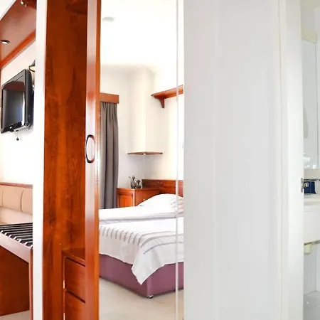 호텔 Bac 3*